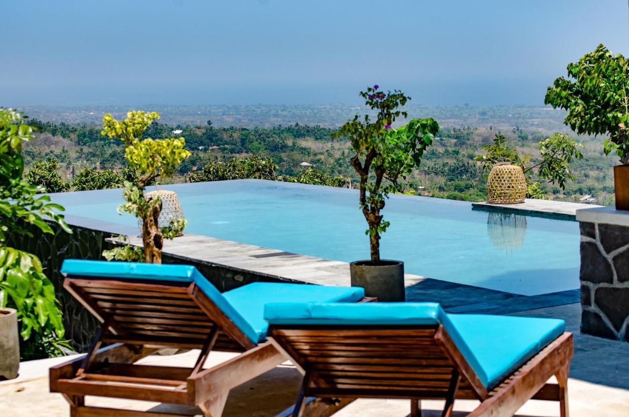 Sanglung Villas & Suites Kubutambahan  ภายนอก รูปภาพ