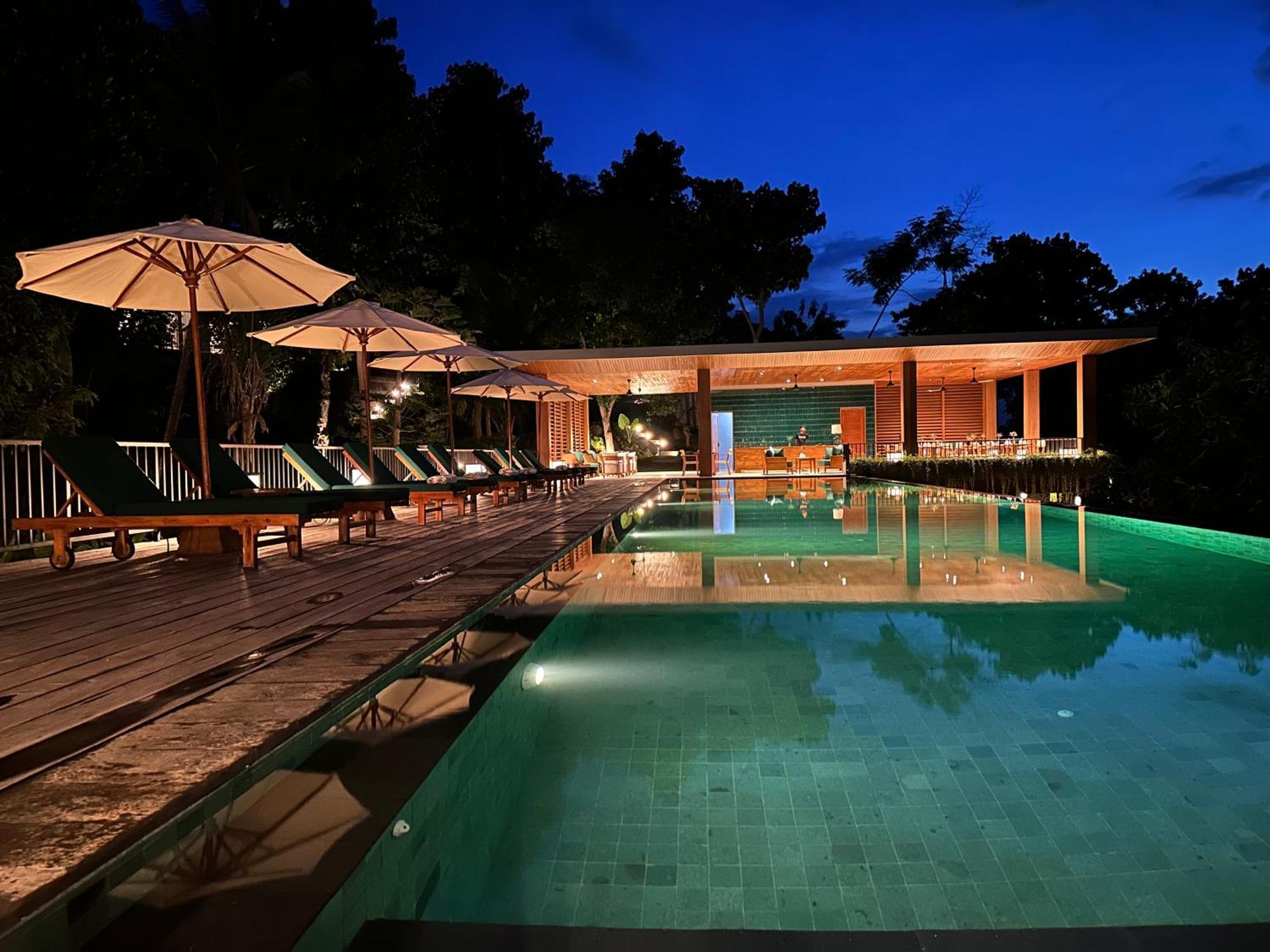 Sanglung Villas & Suites Kubutambahan  ภายนอก รูปภาพ