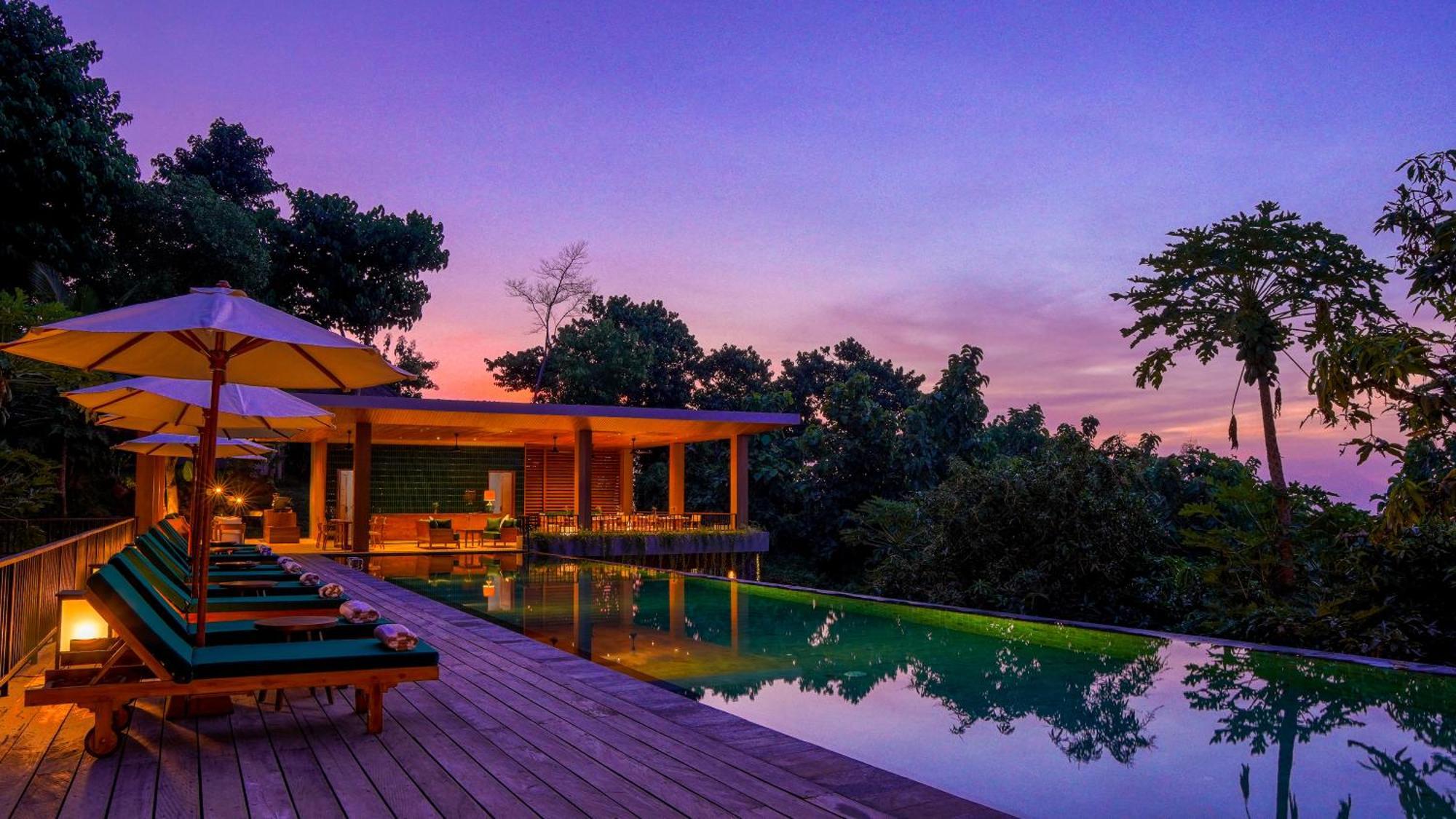Sanglung Villas & Suites Kubutambahan  ภายนอก รูปภาพ