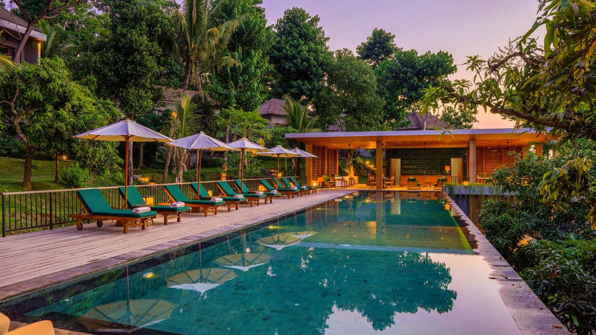 Sanglung Villas & Suites Kubutambahan  ภายนอก รูปภาพ