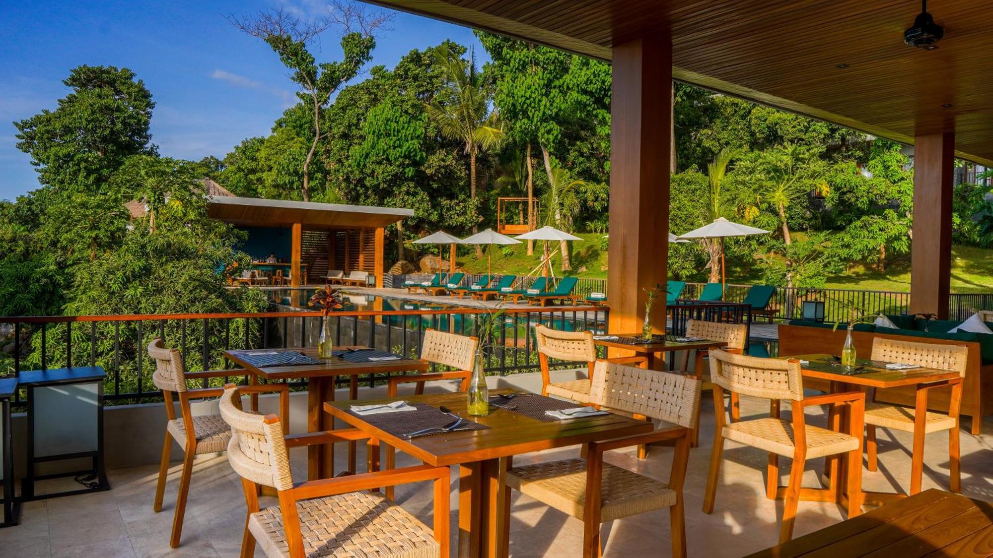 Sanglung Villas & Suites Kubutambahan  ภายนอก รูปภาพ