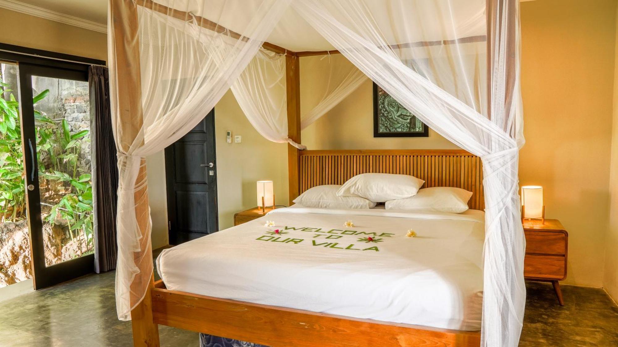 Sanglung Villas & Suites Kubutambahan  ห้อง รูปภาพ